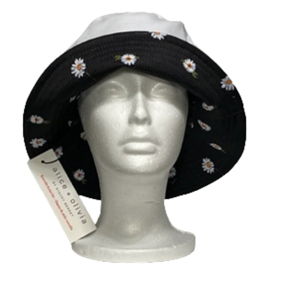 ALICE + OLIVIA Reversible Bucket Hat: Black with Daisy Print And Solid White NWT - Picture 6 of 11